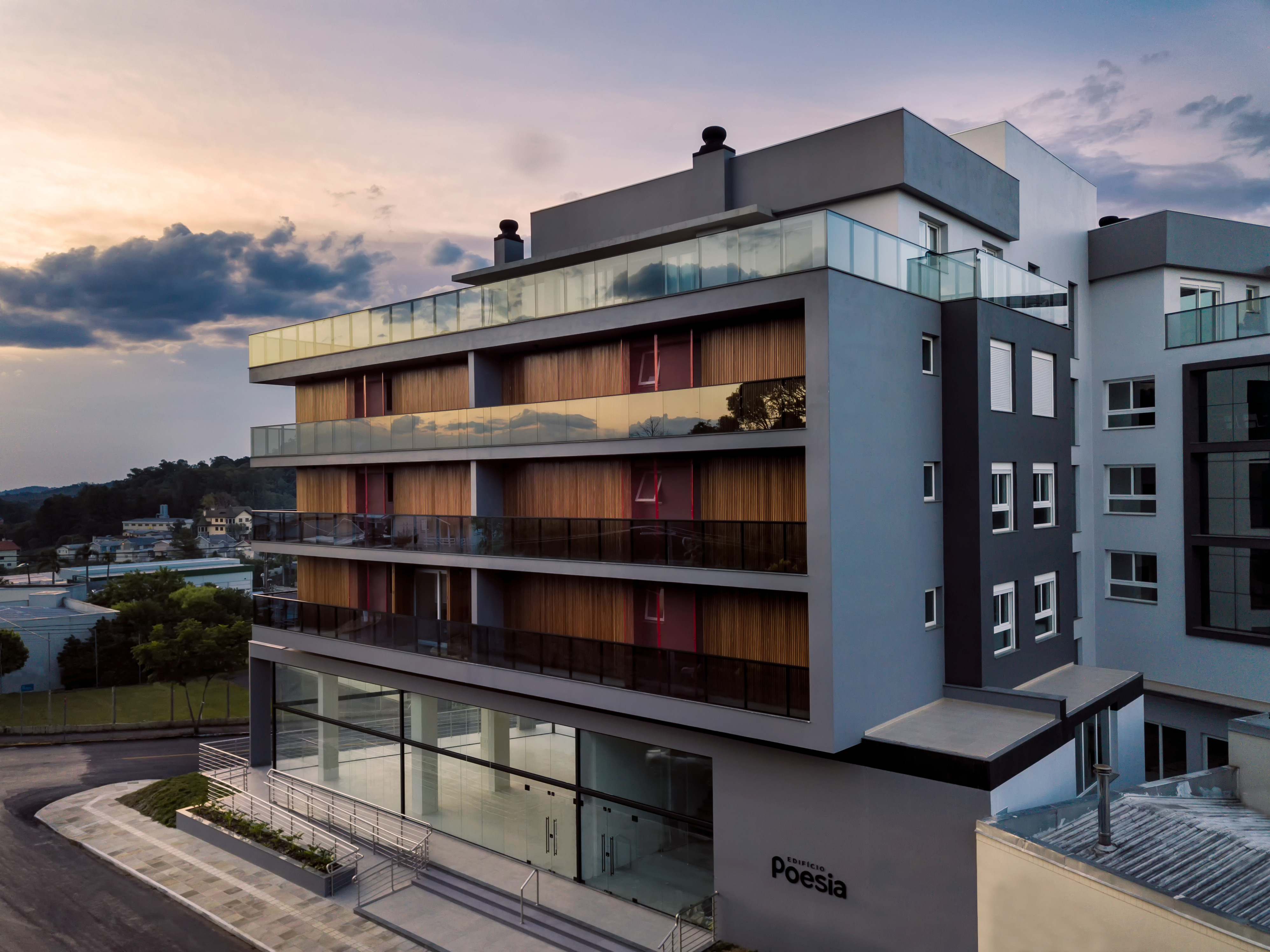 EDIFICIO POESIA